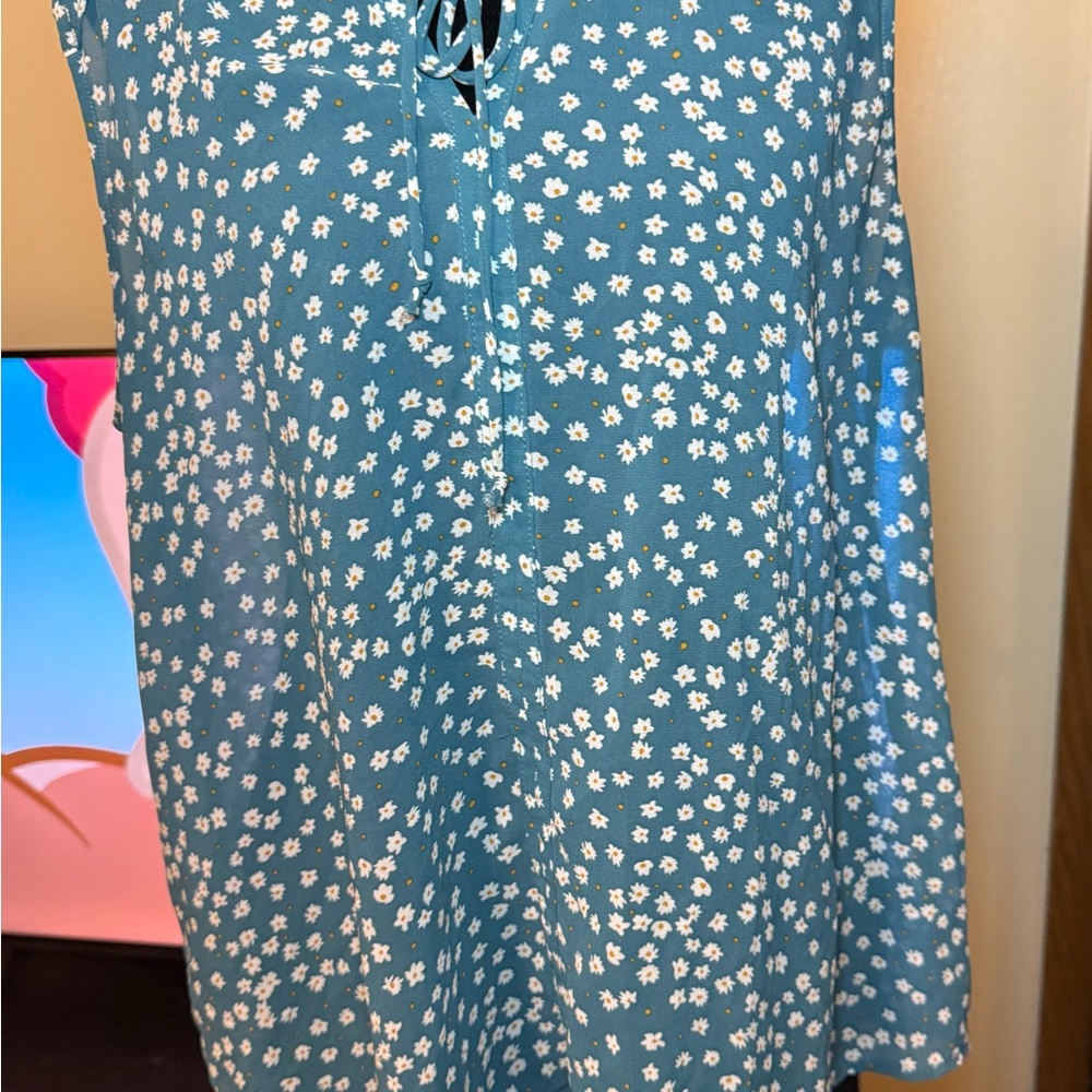 Fun 2 Fun Teal Blouse with White Floral Pattern